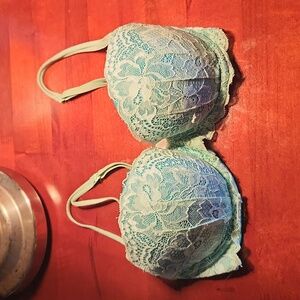 PINK Victoria's Secret Date Push-Up Bra Sz 32D Lace Mint Green Padded Underwire
